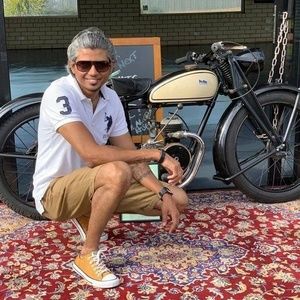 Meet your Posher, Sameer